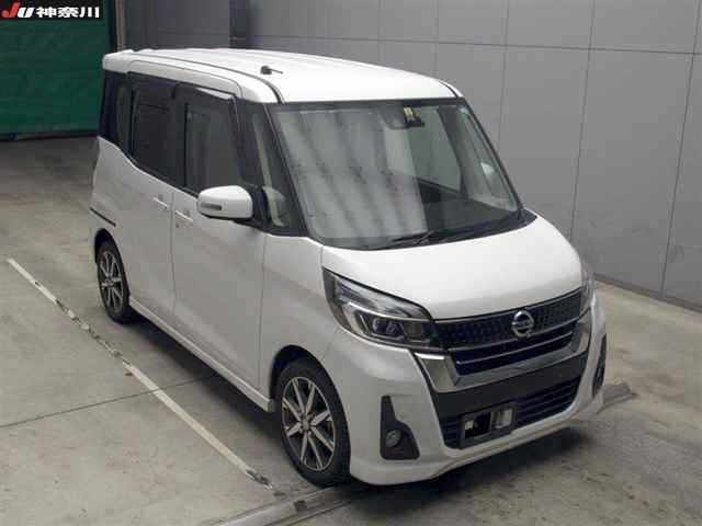 6852 Nissan Dayz roox B21A 2018 г. (JU Kanagawa)